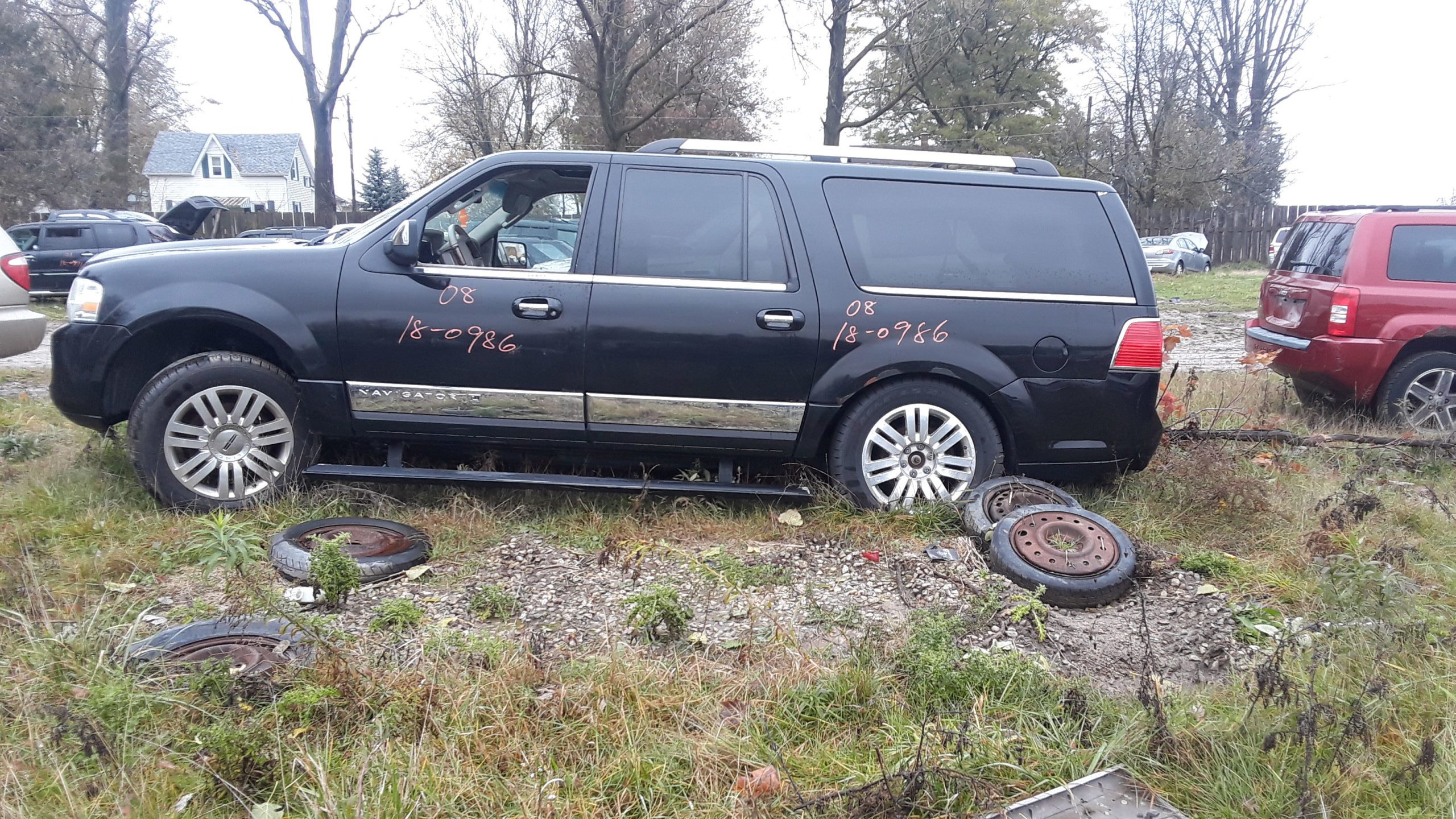 Lincoln navigator Scrap and Junk Car Removal